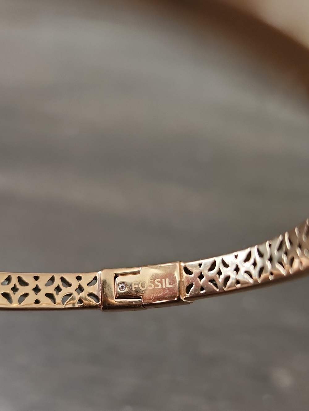 Fossil Bangle - Picture 3 of 9